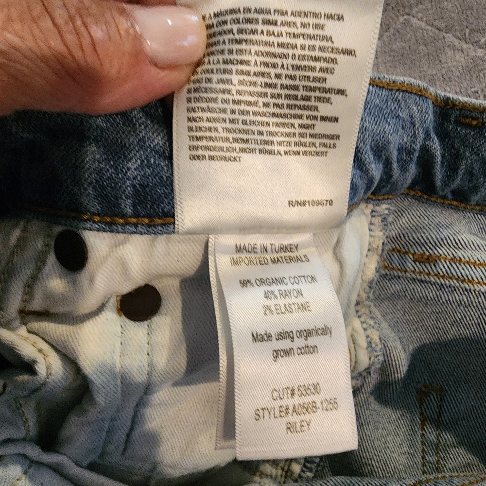 AGOLDE RILEY HIGH RISE CROPPED DISTRESSED LIGHT WASH JEANS WOMENS SZ 25 - Picture 8 of 16